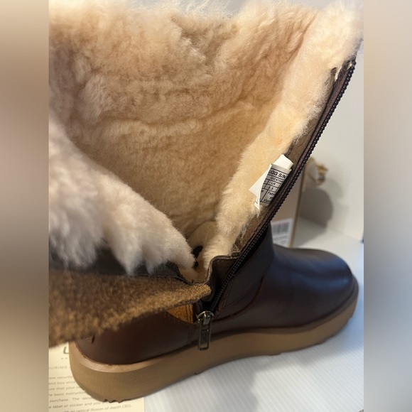 UGG BREIDA WATERPROOF Leather/Suede Sheepskin Lined w/Grip Outsole Boots - Picture 11 of 14